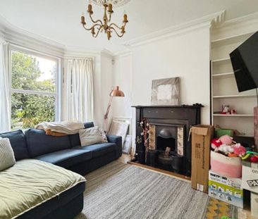 Immaculately presented two-bedroom terraced home in BS7 featuring a... - Photo 1