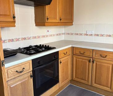 2 bedroom semi-detached house to rent - Photo 4