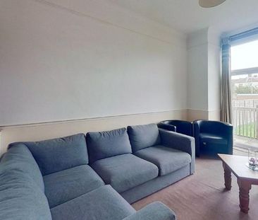 4 bedroom house to rent - Photo 1