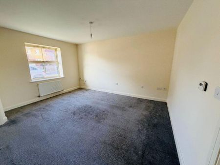 3 bedroom semi-detached house to rent - Photo 4