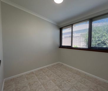 A REAL FAMILY HOME - Photo 5