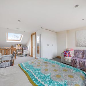 Tennyson Road, Wimbledon, London, SW19 - Photo 2