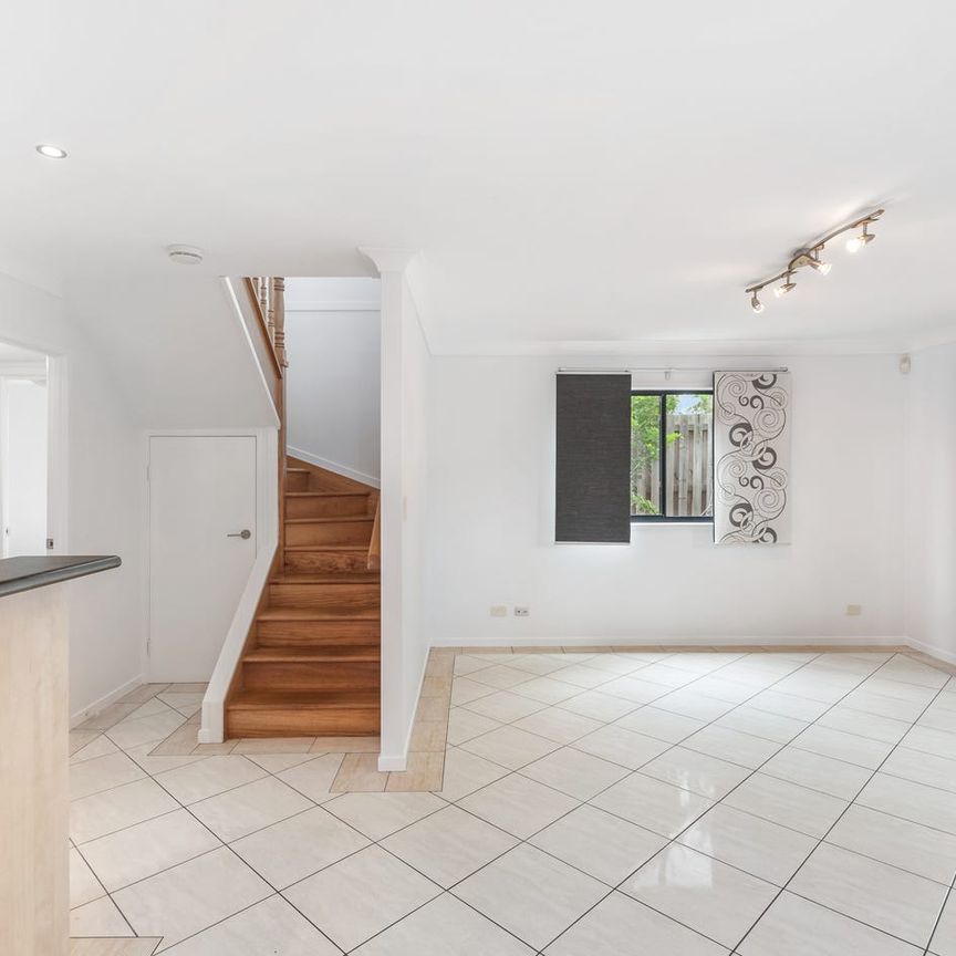 Close to the PA Hospital - Spacious and Private! - Photo 1