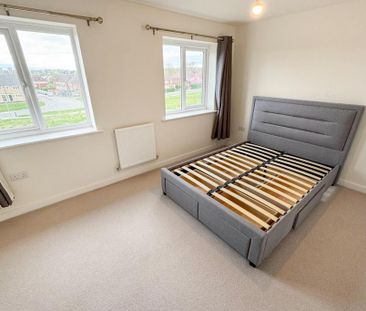 3 bedroom semi-detached house to rent - Photo 3