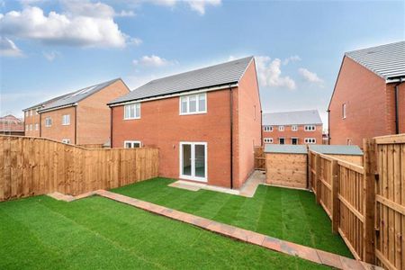 2 bedroom semi-detached house to rent - Photo 5