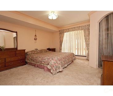 Spacious Family Home Now Available - Photo 5