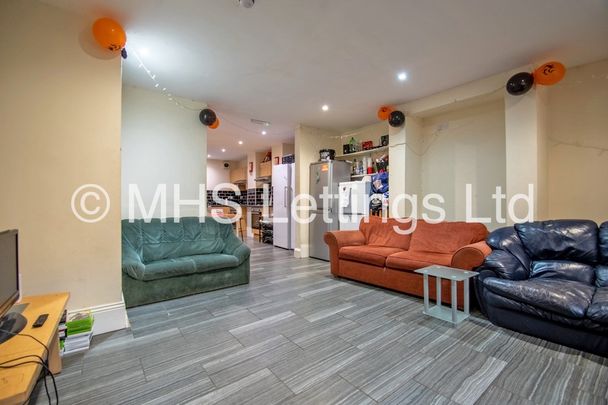 10 Bedroom Mid Terraced House for rent in Regent Park Terrace - Photo 1