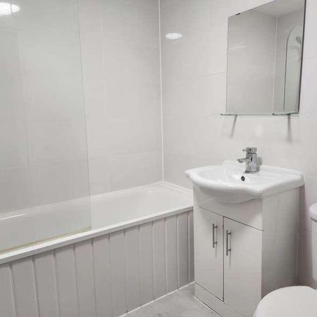 Chapel Street, Woking, GU21 - Photo 4