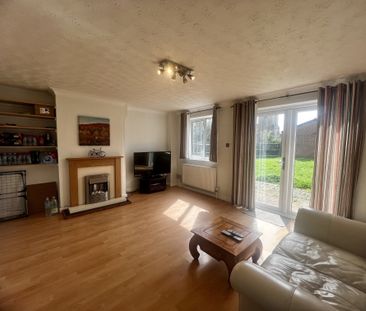 Broadway, Didcot - Photo 1