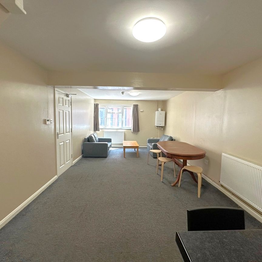 3 Bed Terraced House, Stokes Croft, BS1 - Photo 1