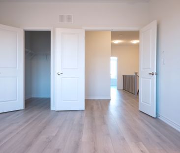 For Lease - 24 Kamper Avenue, Richmond Hill, Ontario - Photo 6