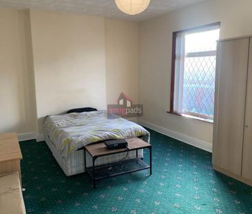 4 bedroom house to rent - Photo 3