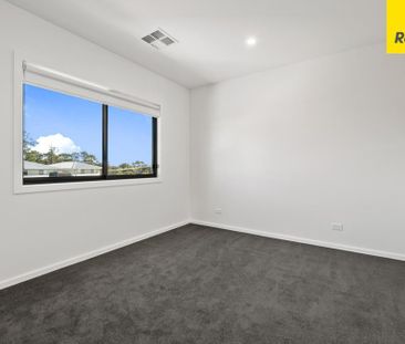 Exceptional Brand New 4 bedroom Townhouse - Photo 3