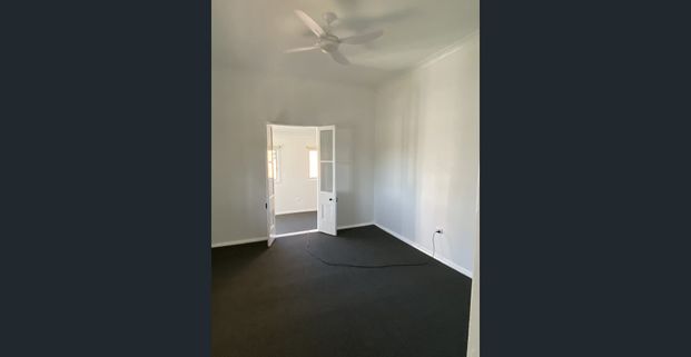 So much bigger than it looks! - Photo 1