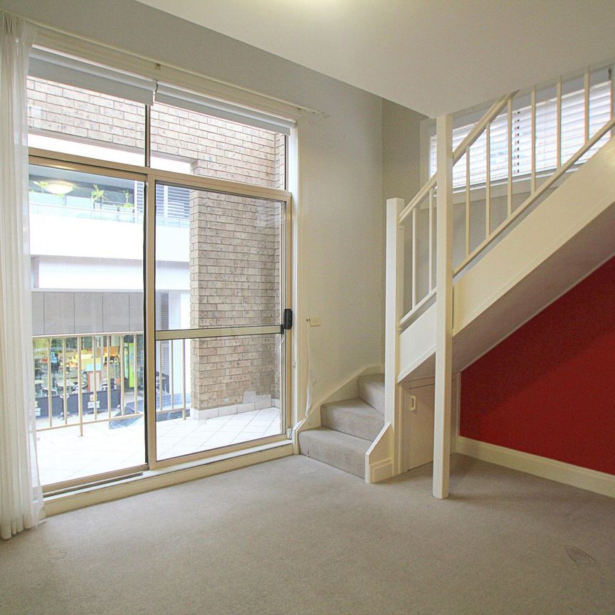 Loft Style Apartment in the Heart of Chatswood &ast;&ast; Available 28&sol;03&sol;25 &ast;&ast; - Photo 1