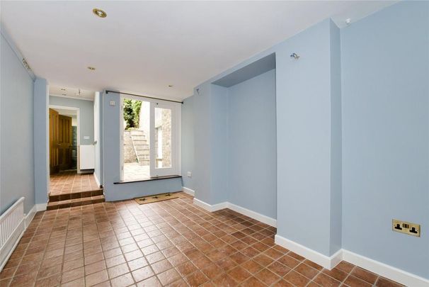 2 bedroom terraced house to rent - Photo 1