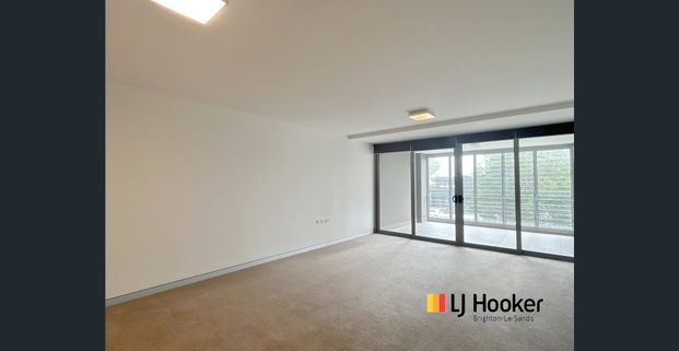 MODERN & SPACIOUS 2 BEDROOM + 2 BATHROOM APARTMENT WITH STUDY NOOK. - Photo 1