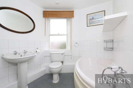 Park Road, Crouch End, London, United Kingdom, N8 - Photo 4