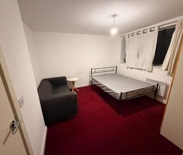 Room in a Shared Flat, Kingsley Mews, IG1 - Photo 6