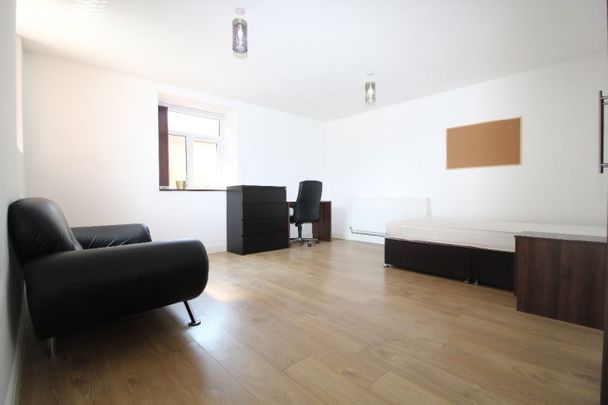 Flat , - Moor Lane, Preston - Photo 1