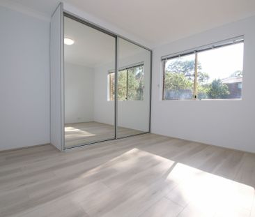 Renovated Ground Floor Two Bedroom Unit - Photo 1