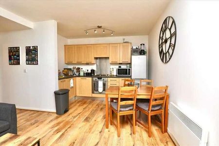 Dutton Court, Warrington, WA1 - Photo 5