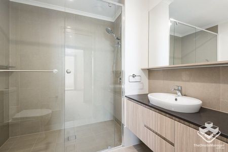 CENTRAL CHERMSIDE LOCATION - Photo 4