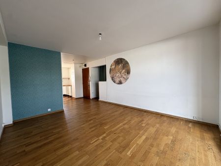 Location Appartement 3 pièces 73m² AUBAGNE 13400 - Photo 2