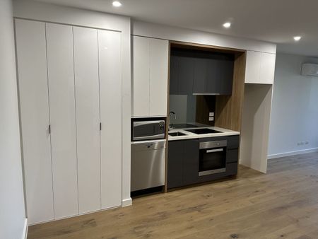 210/59-63 Warrigal Road, Hughesdale VIC 3166 - Apartment For Rent | Domain - Photo 3