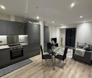 1 BED Apartment To rent - Photo 1