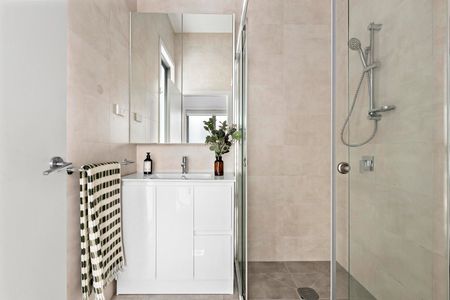 26 Lethbridge Street, Moonee Ponds VIC 3039 - Townhouse For Rent | Domain - Photo 2