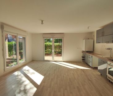 Location Appartement 4 pièces 79m² ST BENOIT 86280 - Photo 1