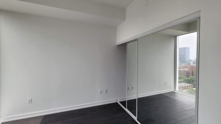 For Lease - 158 Front Street Unit# 1001, Toronto, Ontario - Photo 2