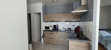 Location Appartement 2 pièces 47m² COMBOURG 35270 - Photo 4