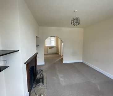 2 Bed Terraced House, Mayfield Road, LU2 - Photo 3