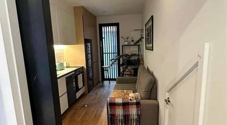 Beautiful urban CBD apartment! - Photo 2