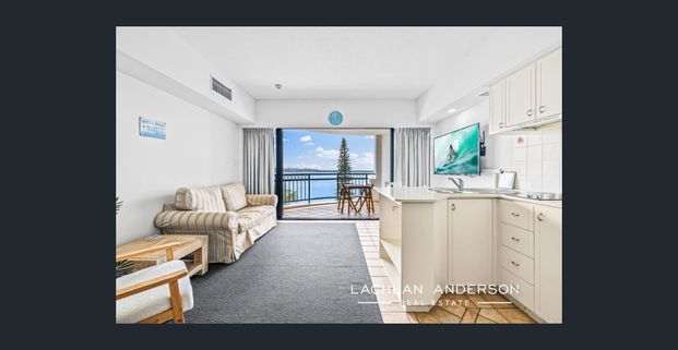 IMPECCABLE WATERFRONT LOCATION – WALK TO EVERYTHING - Photo 1