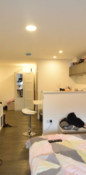 Studio to rent - Photo 1