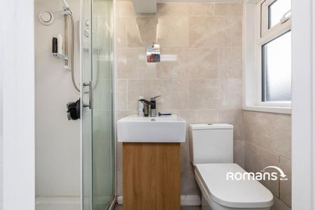 1 bedroom in a house share to rent - Photo 5