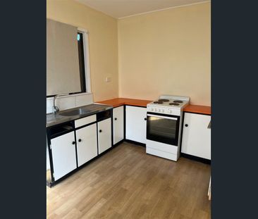 3 Waitara Street, Logan Central, Qld 4114 - Photo 3