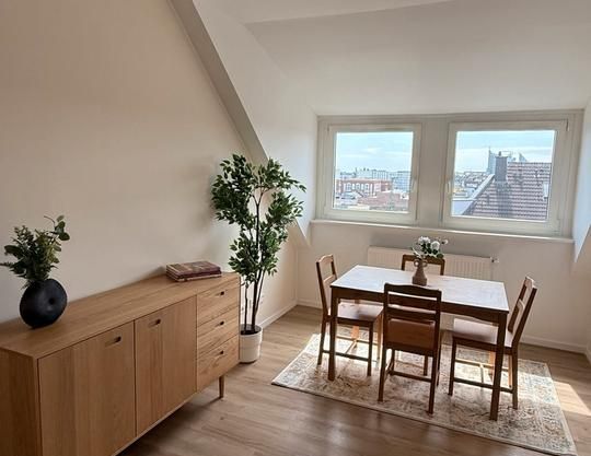 Möbilierte & komplett ausgestattete Wohnung in Düsseldorf City - Foto 1