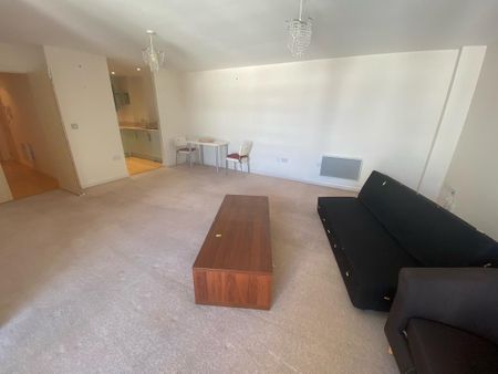 2 bedroom apartment to rent - Photo 2