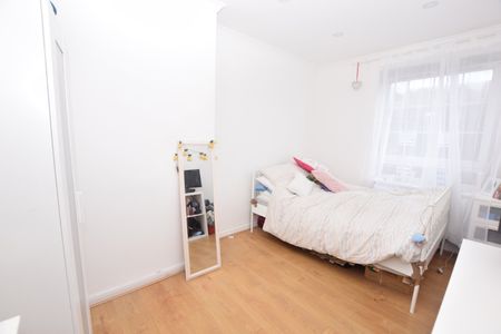 Flat to rent - Law Street, Borough, SE1 - Photo 4