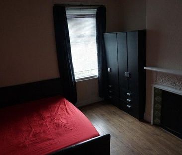 4 bedroom house share to rent - Photo 1