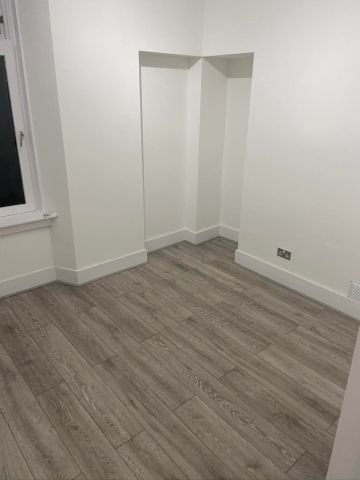 2 Bed Flat, Menzies Road, AB11 - Photo 3