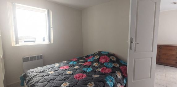 Location Appartement 2 pièces 30m² MARSEILLE 11ème - Photo 2