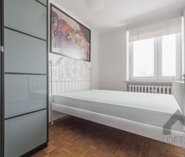 Przestronne trzypokojowe mieszkanie z balkonem na Podwalu w Jaworzn... - Фото 3