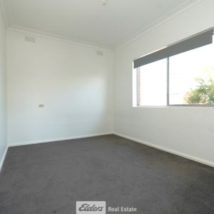 6/69 Kookora Street - Photo 2