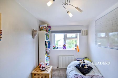 3 bedroom terraced house to rent - Photo 4