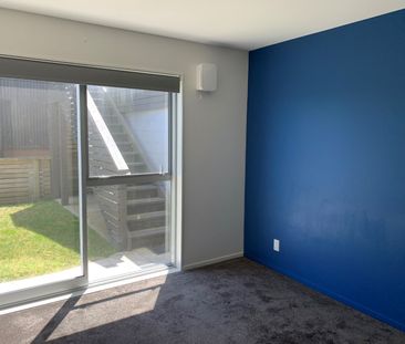 46 Tea Tree Lane, Woodridge - Photo 1
